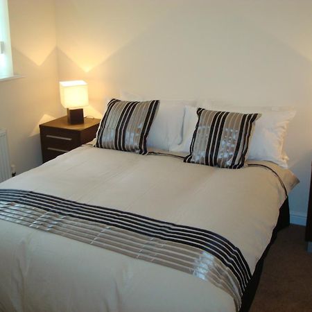 At Home In The City Serviced Apartments Newport Екстериор снимка