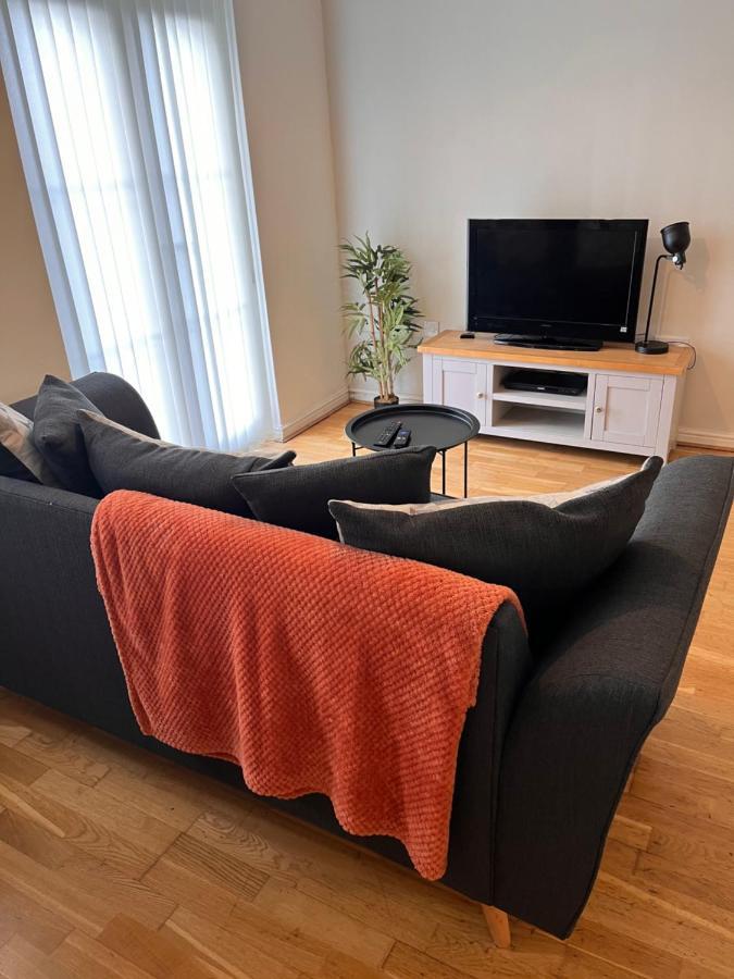 At Home In The City Serviced Apartments Newport Екстериор снимка