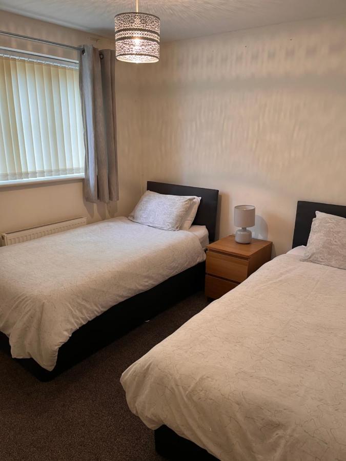 At Home In The City Serviced Apartments Newport Екстериор снимка